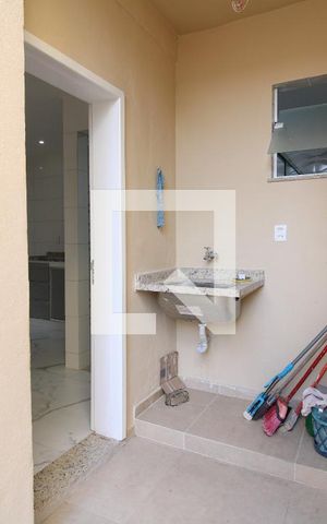 Casa de condomínio à venda com 120m², 3 quartos e 2 vagasÁrea de Serviço