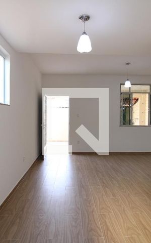 Casa de condomínio à venda com 120m², 3 quartos e 2 vagasSala