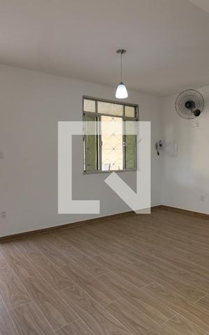Casa de condomínio à venda com 120m², 3 quartos e 2 vagasSala