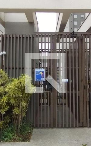 Apartamento para alugar com 43m², 2 quartos e 1 vaga Apartamento para alugar com 43m², 2 quartos e 1 vagaFachada
