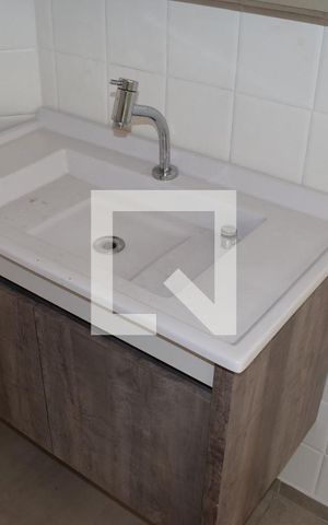 Apartamento para alugar com 66m², 2 quartos e 1 vagaBanheiro
