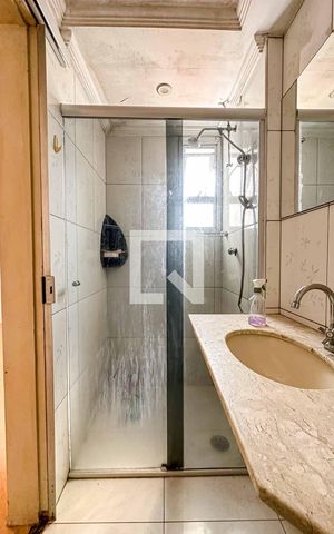 Apartamento à venda com 70m², 3 quartos e 1 vaga Apartamento à venda com 70m², 3 quartos e 1 vagaBanheiro