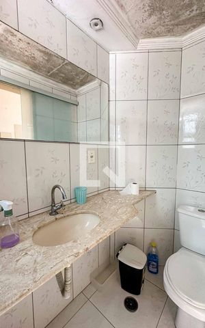 Apartamento à venda com 70m², 3 quartos e 1 vaga Apartamento à venda com 70m², 3 quartos e 1 vagaBanheiro
