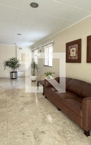 Apartamento para alugar com 66m², 2 quartos e 1 vagaHall