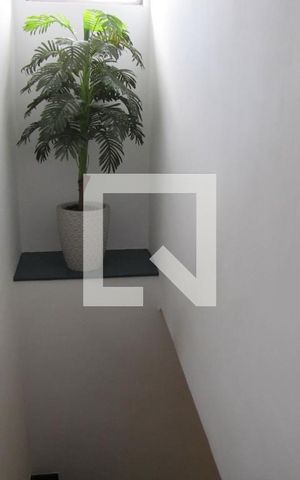 Casa à venda com 230m², 3 quartos e 2 vagasCorredor