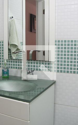 Casa à venda com 230m², 3 quartos e 2 vagasBanheiro 2