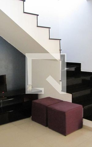 Casa à venda com 230m², 3 quartos e 2 vagasSala