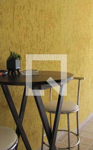 Casa à venda com 230m², 3 quartos e 2 vagasAcesso