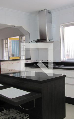 Casa à venda com 230m², 3 quartos e 2 vagasCozinha