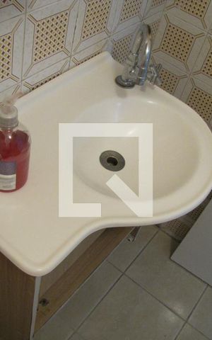 Casa à venda com 230m², 3 quartos e 2 vagasBanheiro 3