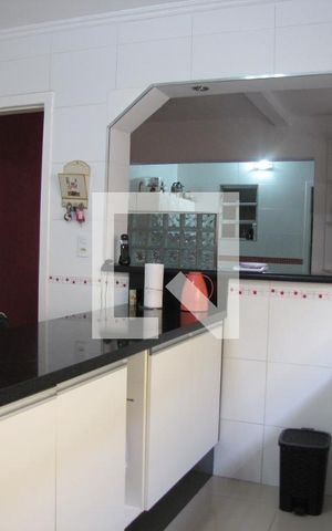 Casa à venda com 230m², 3 quartos e 2 vagasCozinha