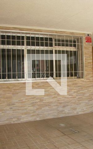 Casa à venda com 230m², 3 quartos e 2 vagasGaragem