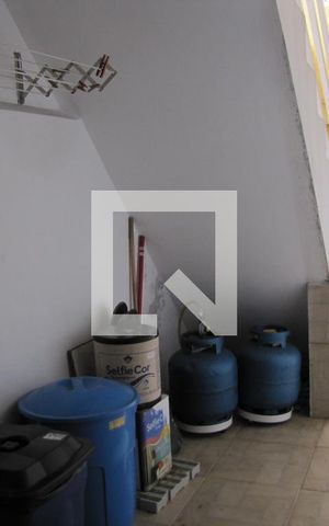 Casa à venda com 230m², 3 quartos e 2 vagasCorredor