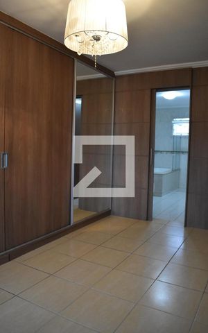 Casa para alugar com 240m², 3 quartos e 6 vagasSuíte