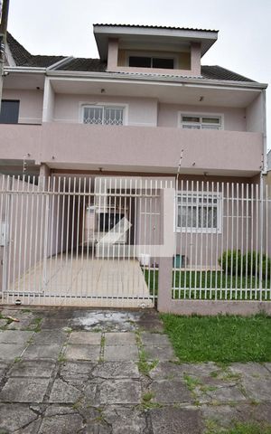 Casa para alugar com 240m², 3 quartos e 6 vagasFachada do imóvel