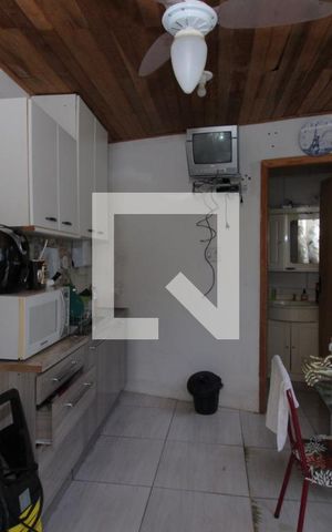 Casa à venda com 100m², 1 quarto e 1 vagaCozinha 