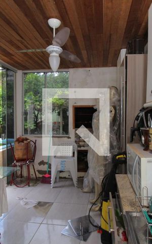 Casa à venda com 100m², 1 quarto e 1 vagaCozinha 