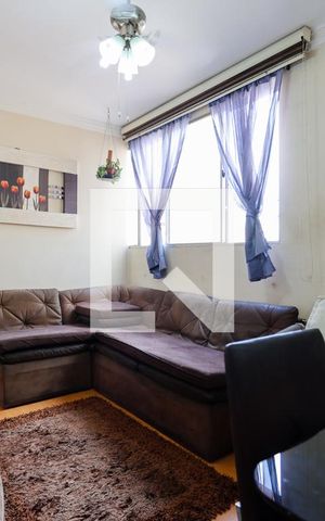 Apartamento à venda com 43m², 2 quartos e 1 vaga Apartamento à venda com 43m², 2 quartos e 1 vagaSala