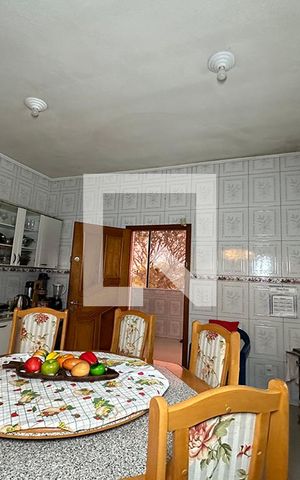 Casa à venda com 386m², 3 quartos e 2 vagasCozinha