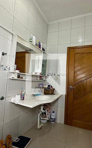 Casa à venda com 386m², 3 quartos e 2 vagasBanheiro da Suíte