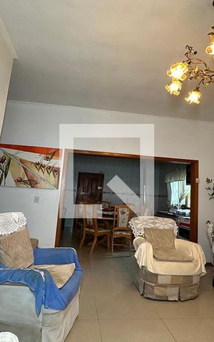 Casa à venda com 386m², 3 quartos e 2 vagasSala