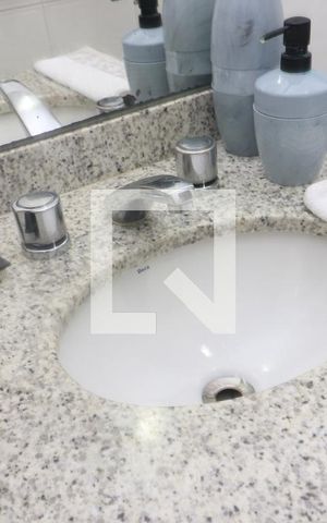 Apartamento à venda com 84m², 3 quartos e 2 vagasBanheiro