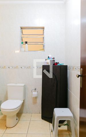 Casa à venda com 150m², 3 quartos e 4 vagas Casa à venda com 150m², 3 quartos e 4 vagasLavabo