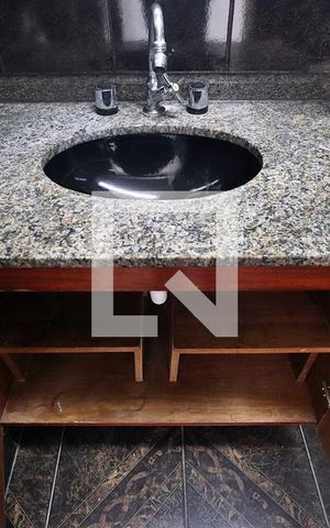Casa à venda com 125m², 2 quartos e 1 vagaBanheiro Social