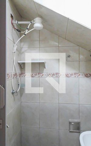 Casa para alugar com 271m², 5 quartos e 2 vagas Casa para alugar com 271m², 5 quartos e 2 vagascasa 2 - Banheiro da Suíte 2