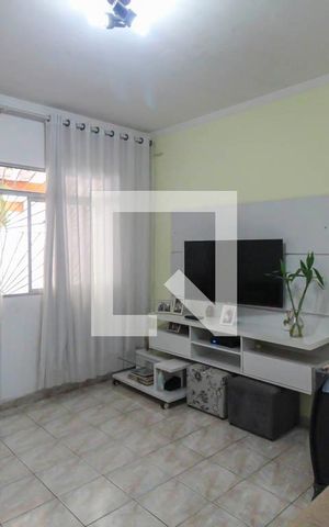 Casa para alugar com 271m², 5 quartos e 2 vagas Casa para alugar com 271m², 5 quartos e 2 vagasSala 1