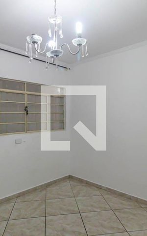 Casa para alugar com 271m², 5 quartos e 2 vagas Casa para alugar com 271m², 5 quartos e 2 vagascasa 2 - Sala 2