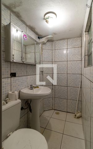 Casa à venda com 60m², 3 quartos e 3 vagas Casa à venda com 60m², 3 quartos e 3 vagasBanheiro da Suíte 2