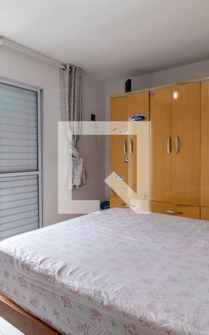 Casa à venda com 60m², 3 quartos e 3 vagas Casa à venda com 60m², 3 quartos e 3 vagasQuarto