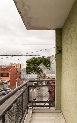 Casa à venda com 60m², 3 quartos e 3 vagas Casa à venda com 60m², 3 quartos e 3 vagasVaranda do Quarto