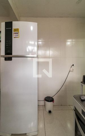 Casa à venda com 60m², 3 quartos e 3 vagas Casa à venda com 60m², 3 quartos e 3 vagasCozinha
