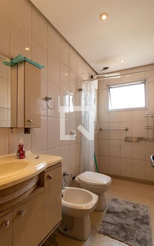 Apartamento à venda com 68m², 2 quartos e 1 vaga Apartamento à venda com 68m², 2 quartos e 1 vagaBanheiro