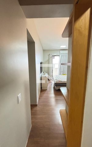 Apartamento à venda com 250m², 4 quartos e 2 vagas Apartamento à venda com 250m², 4 quartos e 2 vagasCloset Suite