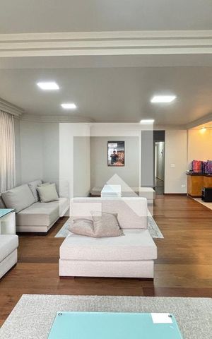 Apartamento à venda com 250m², 4 quartos e 2 vagas Apartamento à venda com 250m², 4 quartos e 2 vagasSala - Sala de Estar