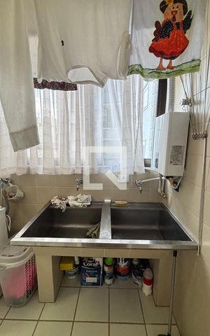 Apartamento à venda com 250m², 4 quartos e 2 vagas Apartamento à venda com 250m², 4 quartos e 2 vagasÁrea de Serviço