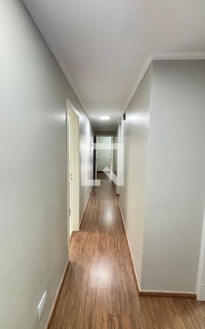 Apartamento à venda com 250m², 4 quartos e 2 vagas Apartamento à venda com 250m², 4 quartos e 2 vagasCorredor