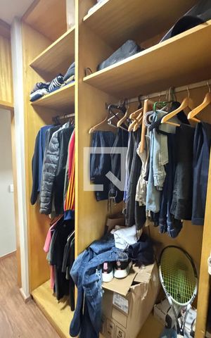 Apartamento à venda com 250m², 4 quartos e 2 vagas Apartamento à venda com 250m², 4 quartos e 2 vagasCloset Suite