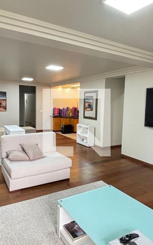 Apartamento à venda com 250m², 4 quartos e 2 vagas Apartamento à venda com 250m², 4 quartos e 2 vagasSala - Sala de Estar