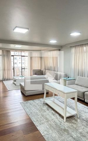 Apartamento à venda com 250m², 4 quartos e 2 vagas Apartamento à venda com 250m², 4 quartos e 2 vagasSala - Sala de Estar