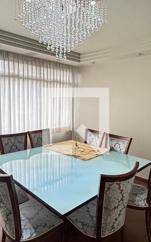 Apartamento à venda com 250m², 4 quartos e 2 vagas Apartamento à venda com 250m², 4 quartos e 2 vagasSala de Jantar