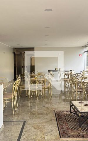 Apartamento à venda com 250m², 4 quartos e 2 vagas Apartamento à venda com 250m², 4 quartos e 2 vagasSalão de Festas