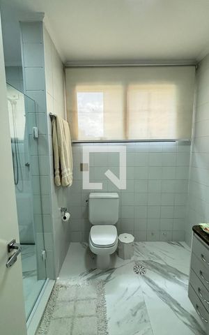 Apartamento à venda com 250m², 4 quartos e 2 vagas Apartamento à venda com 250m², 4 quartos e 2 vagasBanheiro