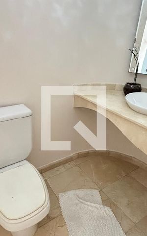 Apartamento à venda com 250m², 4 quartos e 2 vagas Apartamento à venda com 250m², 4 quartos e 2 vagasLavabo