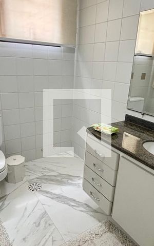 Apartamento à venda com 250m², 4 quartos e 2 vagas Apartamento à venda com 250m², 4 quartos e 2 vagasBanheiro