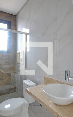 Casa de condomínio à venda com 153m², 3 quartos e 2 vagasBanheiro da Suíte