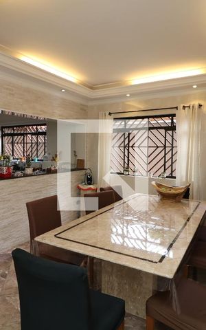 Casa à venda com 300m², 3 quartos e 5 vagasSala de Jantar